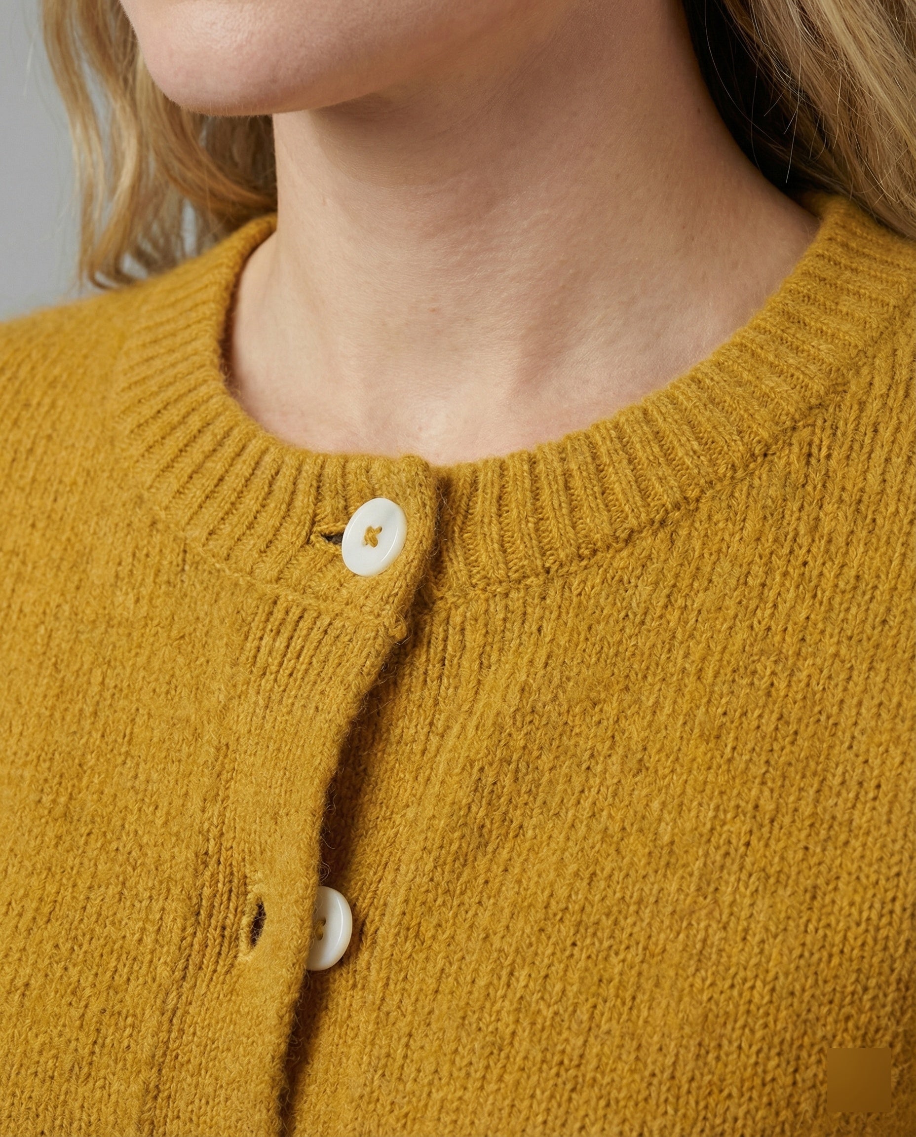 Strickjacken Damen kuschelig mit Knopfleiste