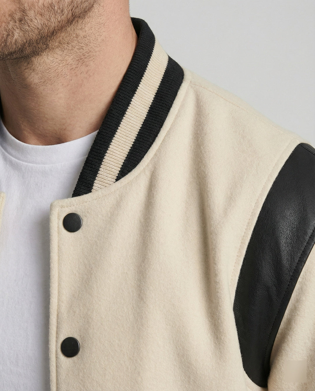 Herren stylische Sweatjacke im Sportlook
