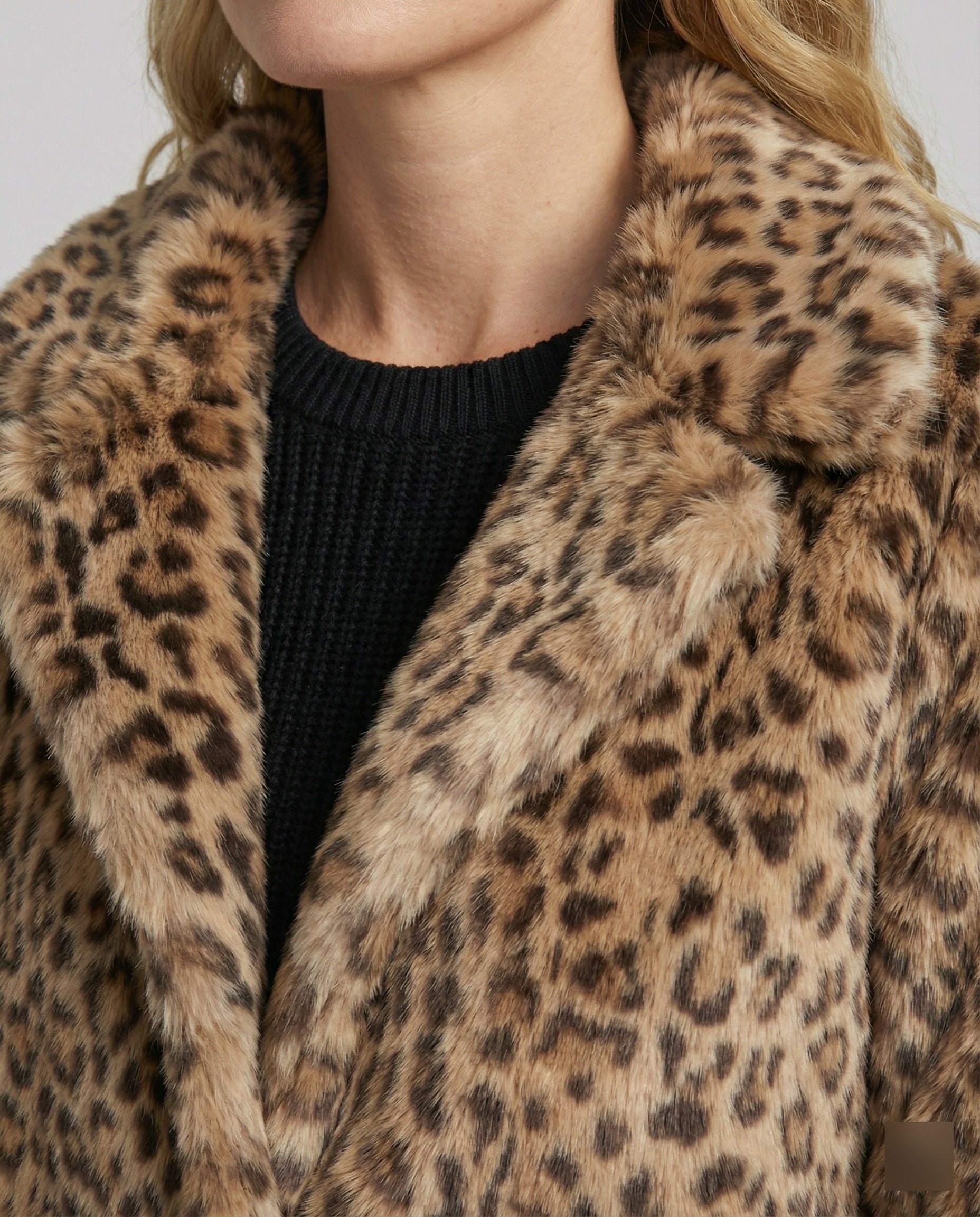 Mantel - Kunstpelz - Oversized Fit - Reverskragen - Leopardenprint