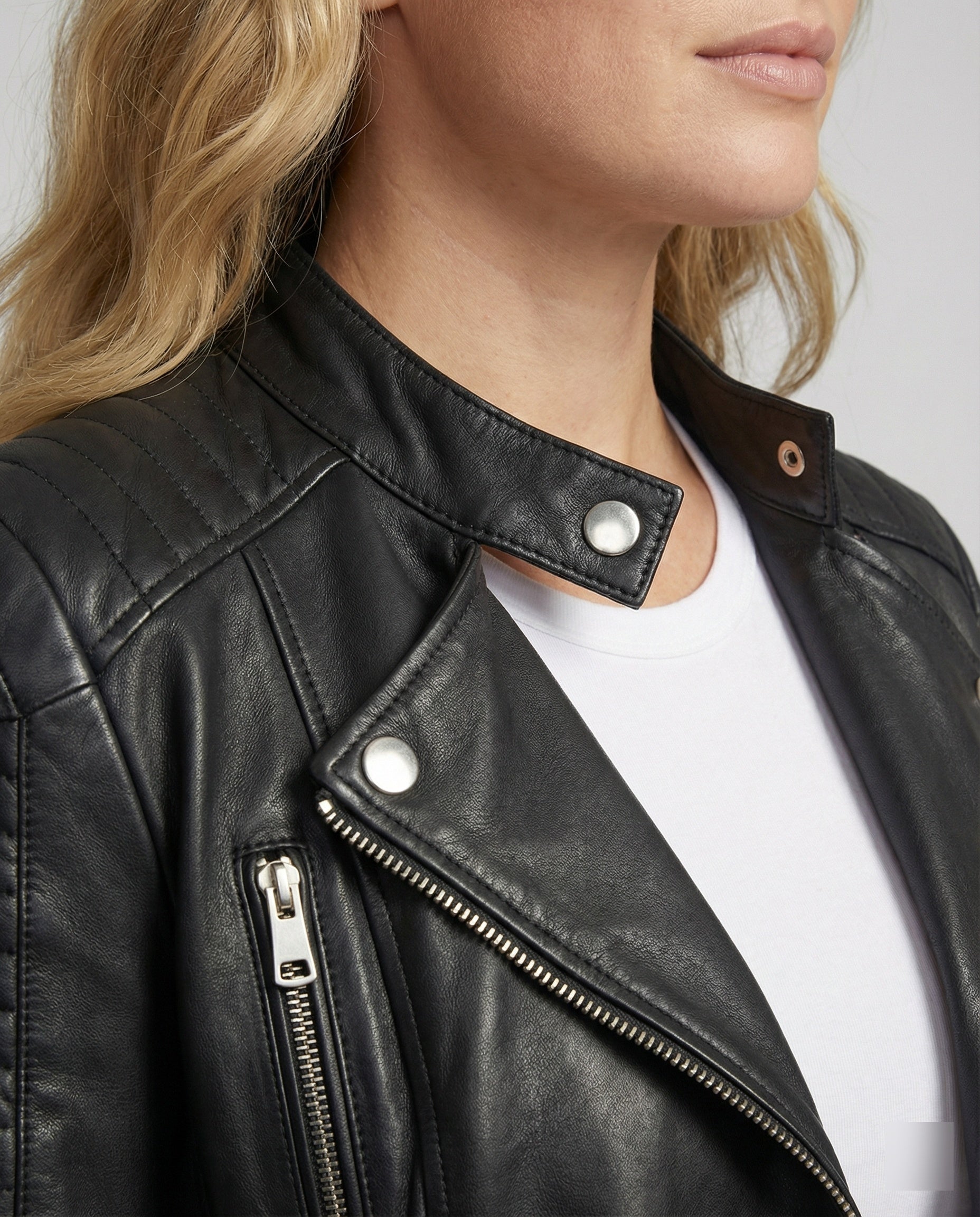 Damen Lederjacke Stilvoll Zeitlos