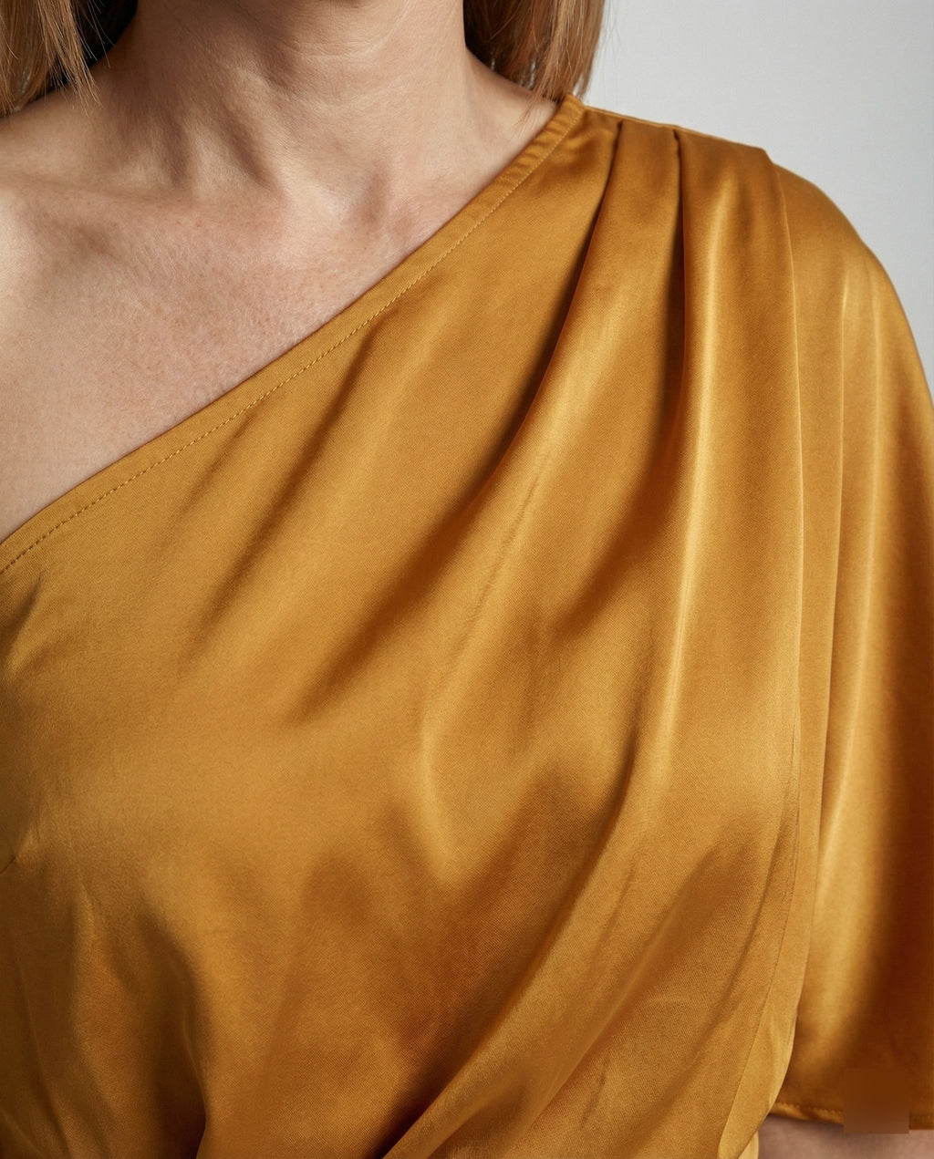 Elegantes Abendkleid Midi asymmetrisch