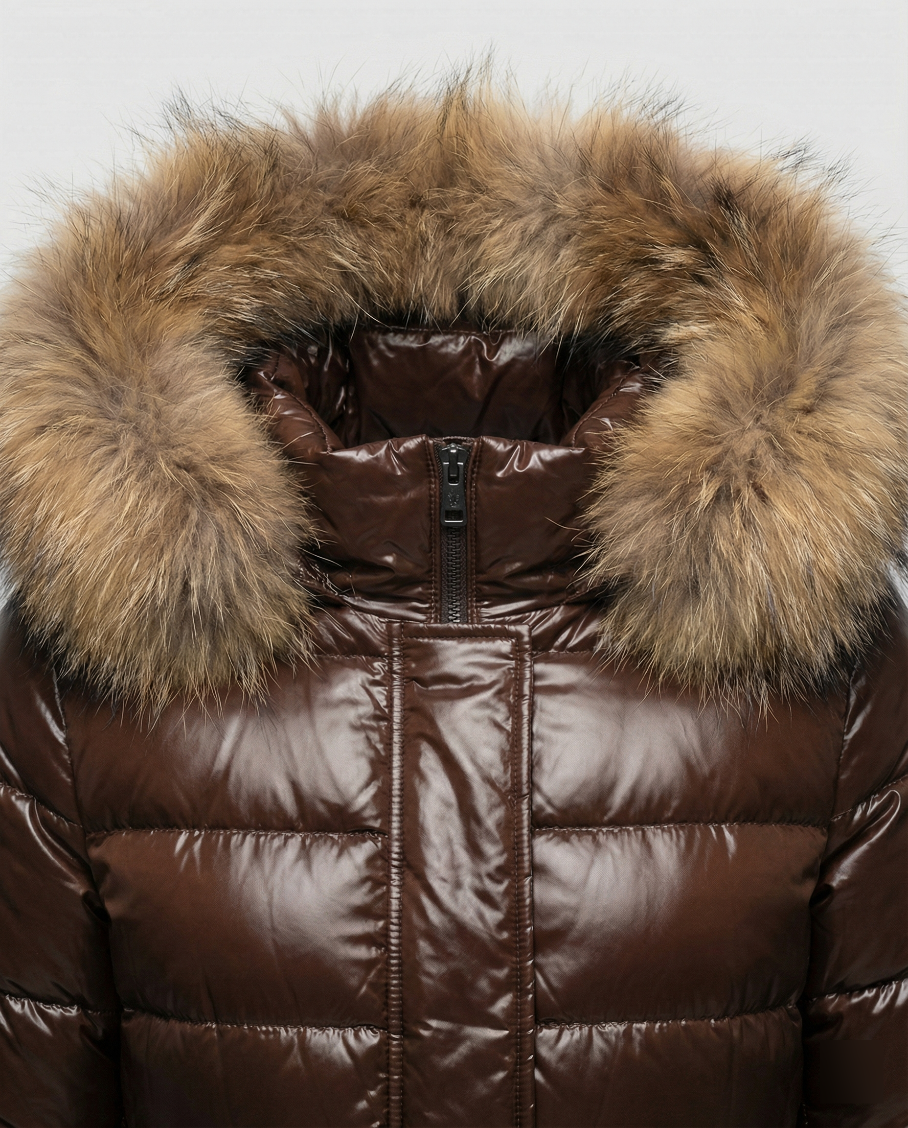 Damen Winterdaunenjacke mit abnehmbarer Kapuze und luxuriösem Fellkragen