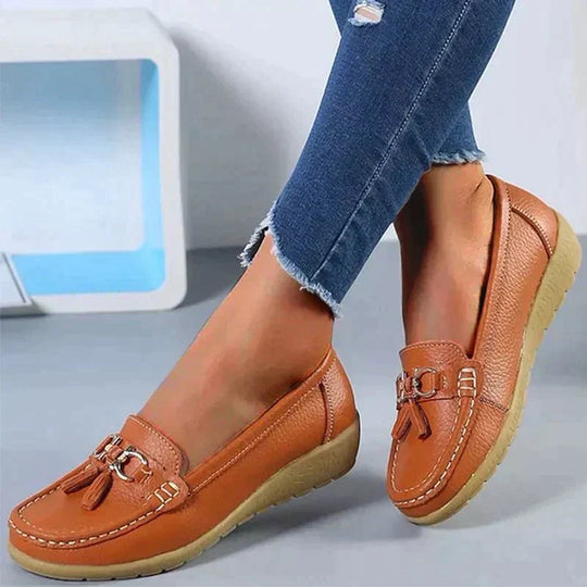 Trendige und orthopädische Loafer