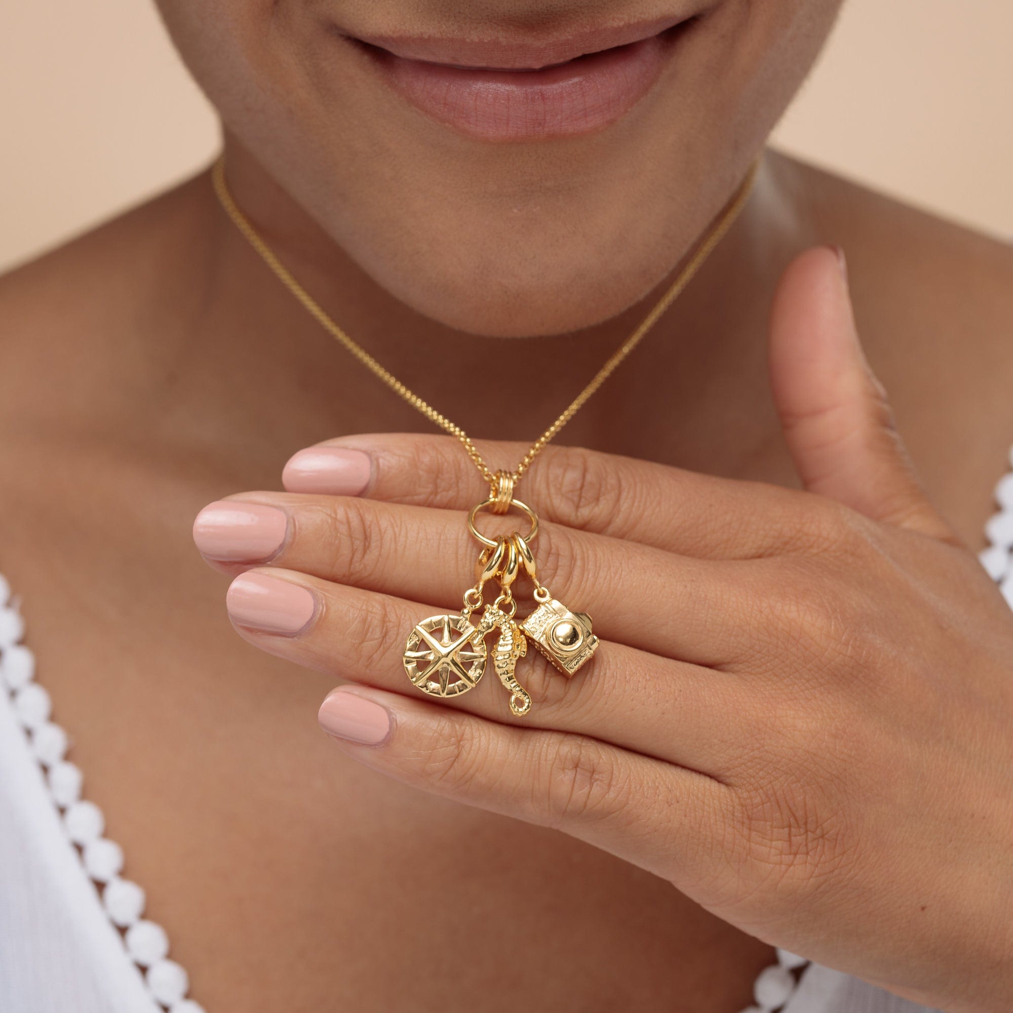 Gold Charm Capture Halskette | Shop Nory