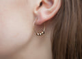 Creolen mit 3 Perlen - 16Karat vergoldet | Shop Nory