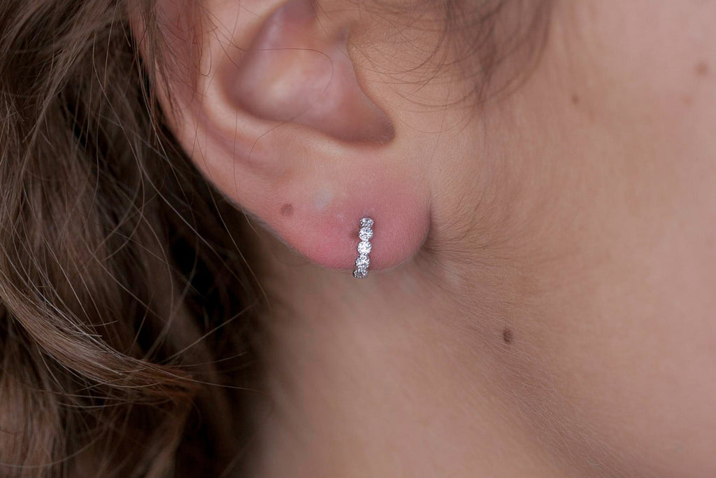 Creolen Ohrringe mit Zirkonia aus Silber | Shop Nory