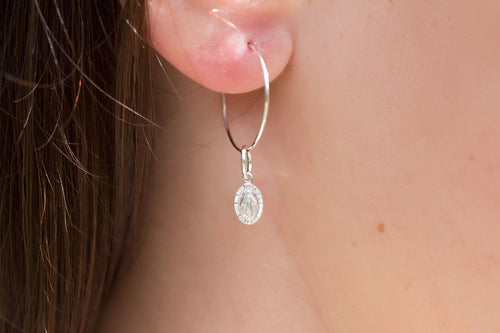 Creolen Jungfrau Maria aus Silber, Creolen Einhänger Münze Marienbild | Shop Nory