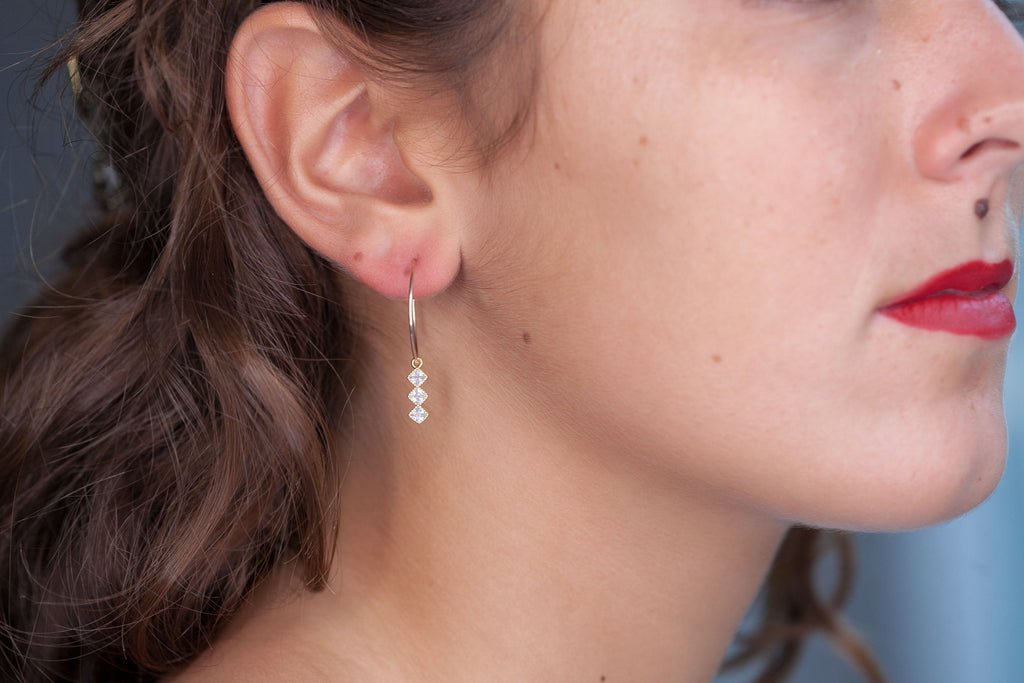 Creolen mit CZ Anhänger 16K vergoldet - Damen Creolen mit Steinen | Shop Nory