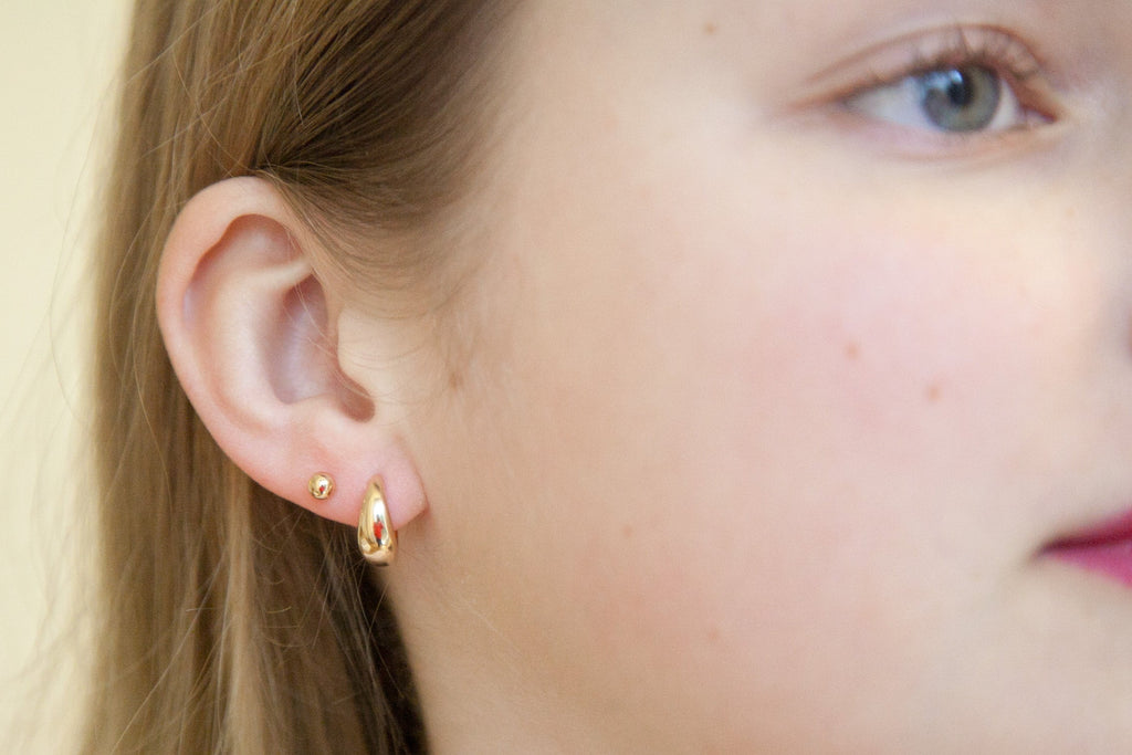 18K vergoldete Ohrringe – Tropfenform, leicht & elegant | Shop Nory