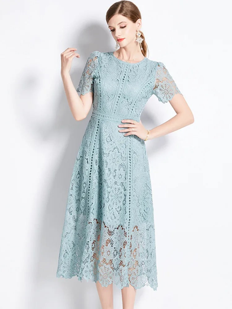 Elegantes Spitzenkleid Midi-Länge