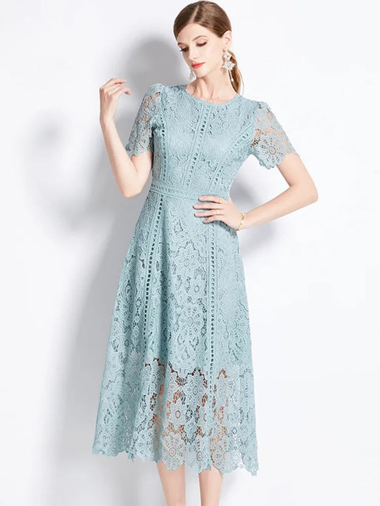 Elegantes Spitzenkleid Midi-Länge