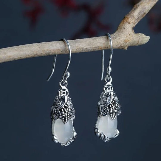Silberne Ohrringe mit Mythischem Tier – Aelora | Shop Nory