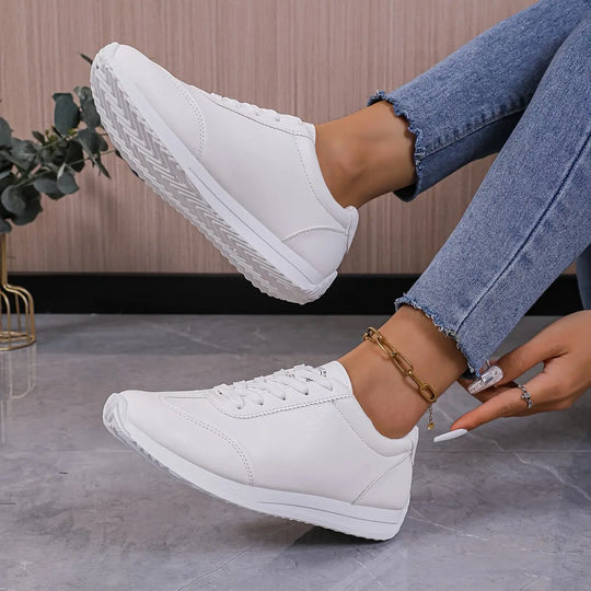Einfarbige Freizeit-Sportschuhe für Damen mit dicken Sohlen