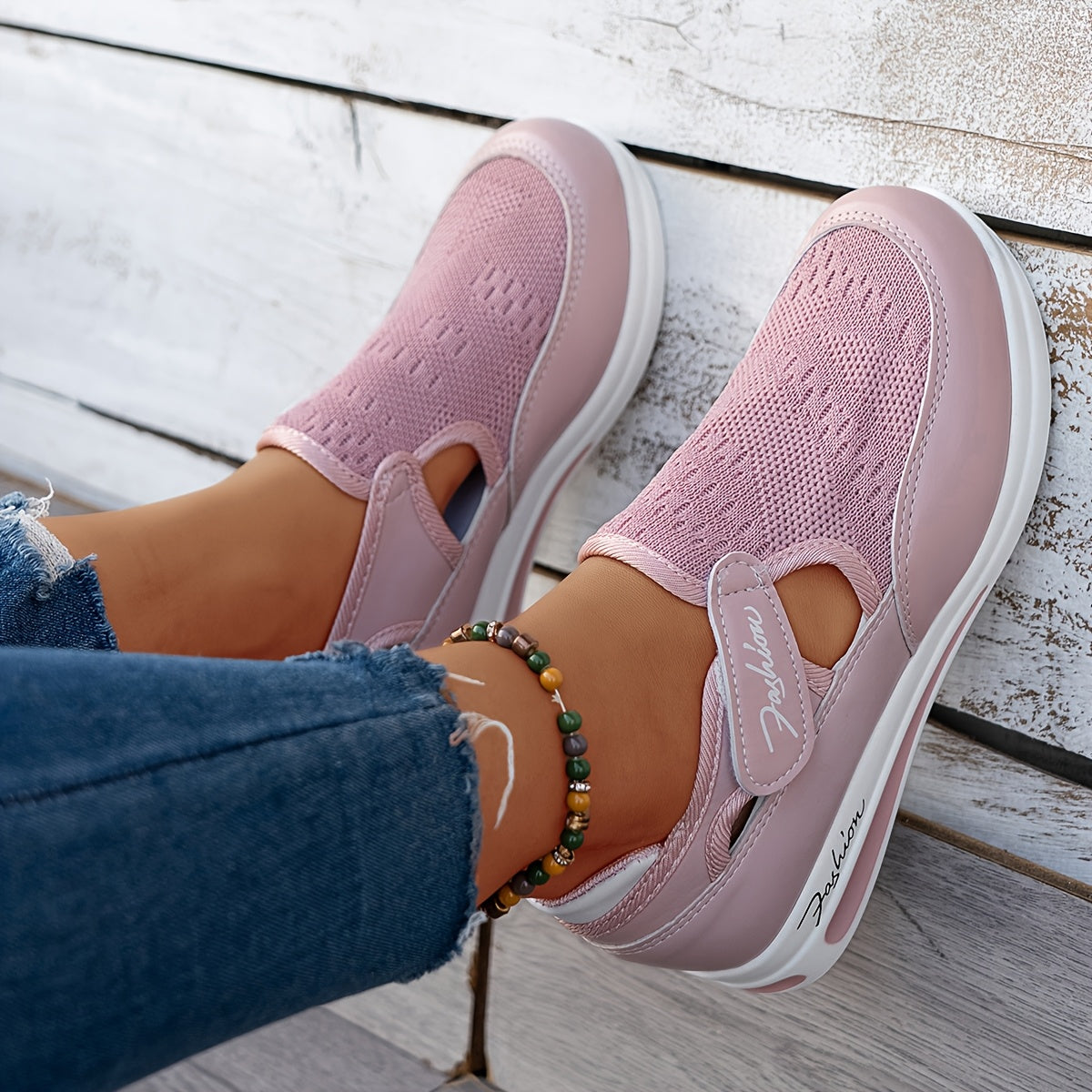 orthopädische Damen-Sneaker, atmungsaktiv und bequem.