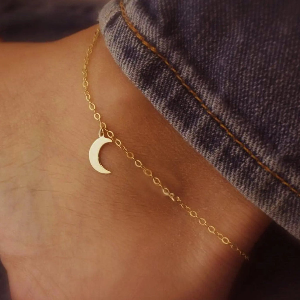 Zarte Goldene Mond Fußkette | Shop Nory