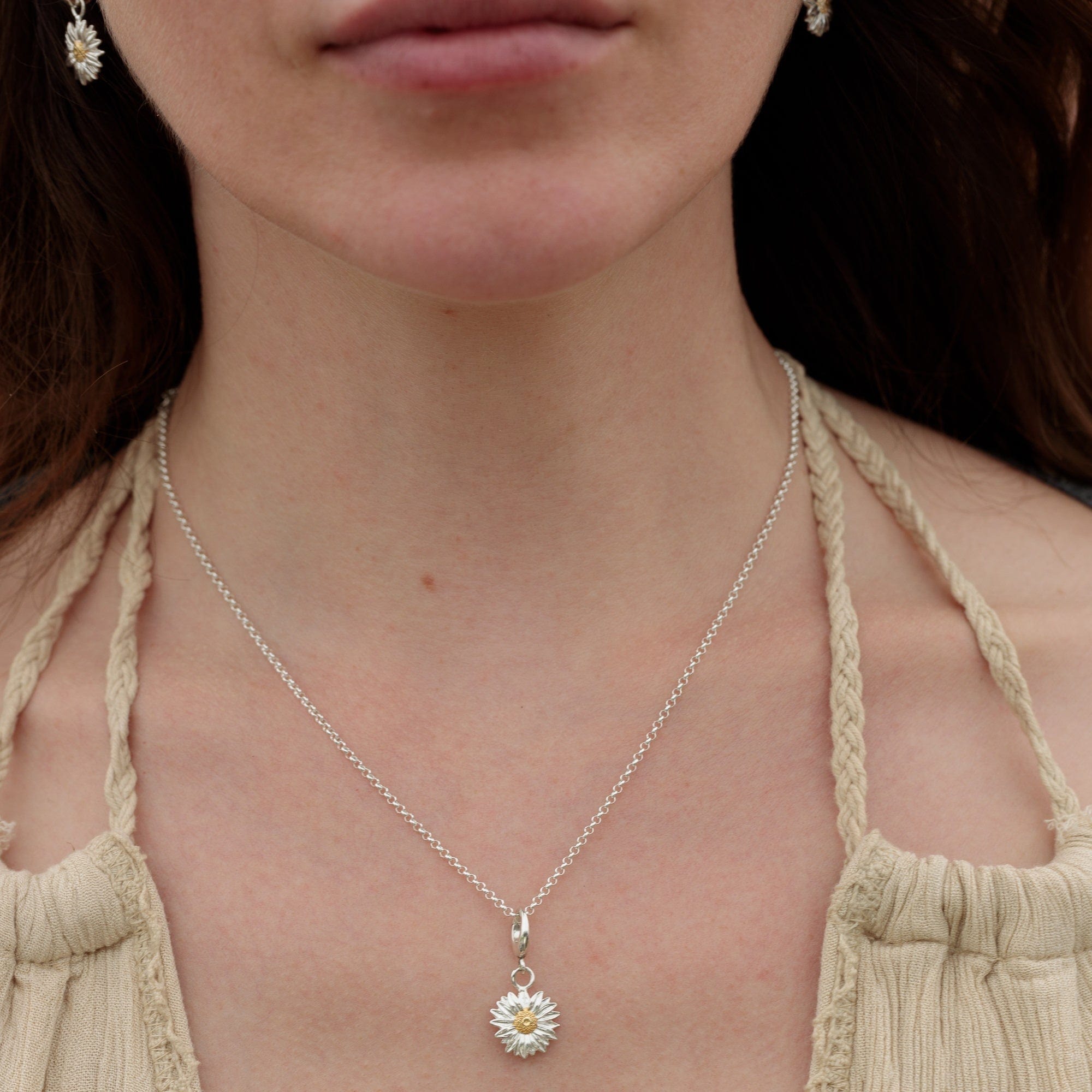 Silber Daisy Blumen Charm Halskette | Shop Nory