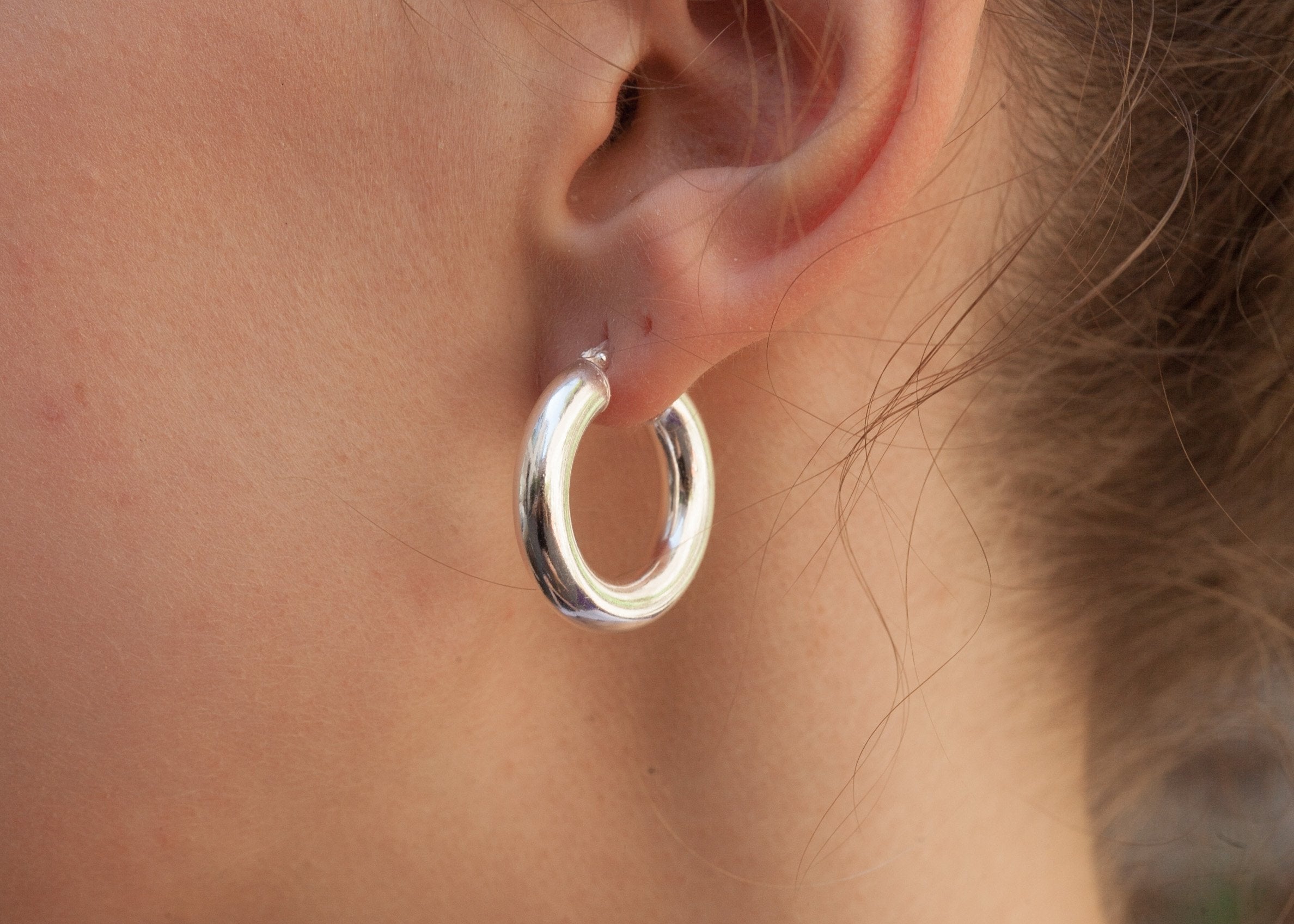 Creolen Silber 925 – Dicke, glänzende Ohrringe für Damen | Shop Nory
