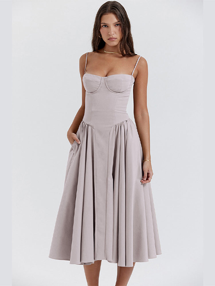 Taillenformendes Sonnenkleid