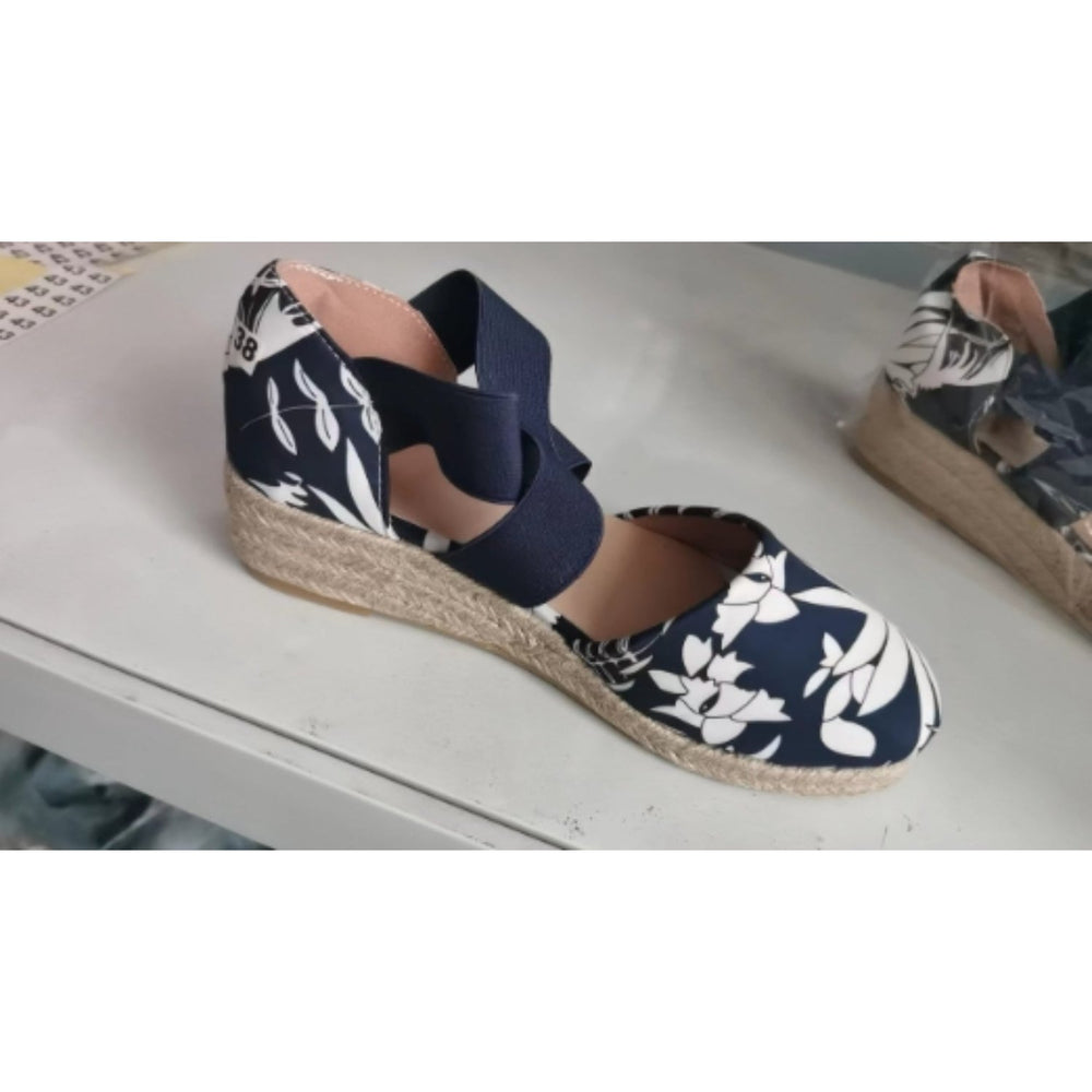 Kreuzband Espadrilles mit Geflochtenem Seil und Keilsohle