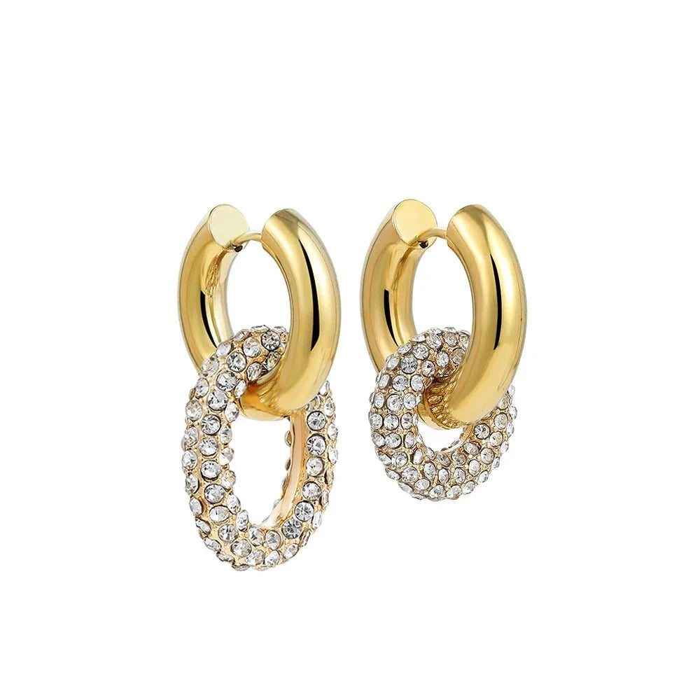 Dual Diamond Circle Huggie Ohrringe