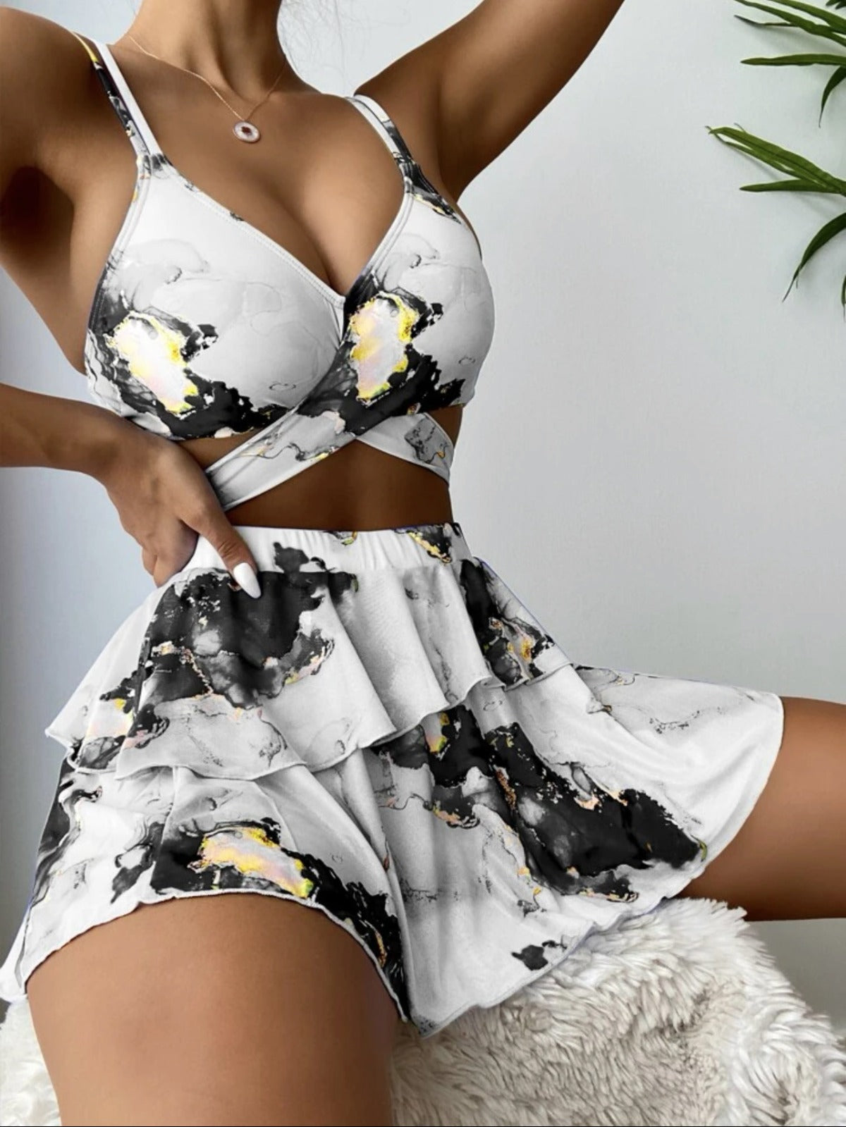Dreiteiliges Bikini-Set mit Marmordruck
