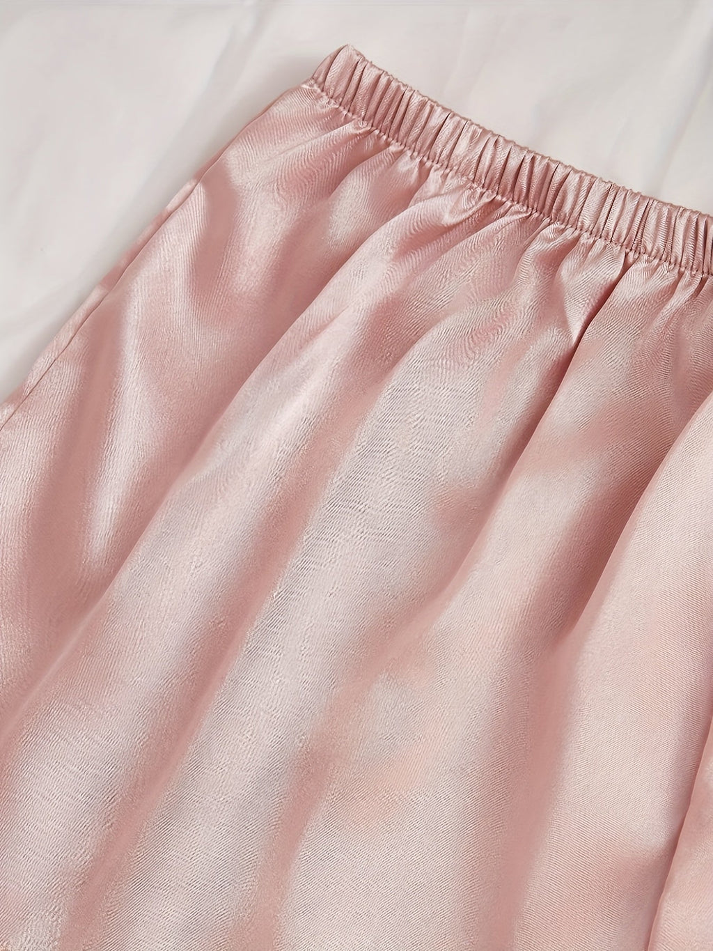 Satin 4-teiliger Pyjama-Set mit Spitzenbesatz für Frauen - Ideal für alle Jahreszeiten
