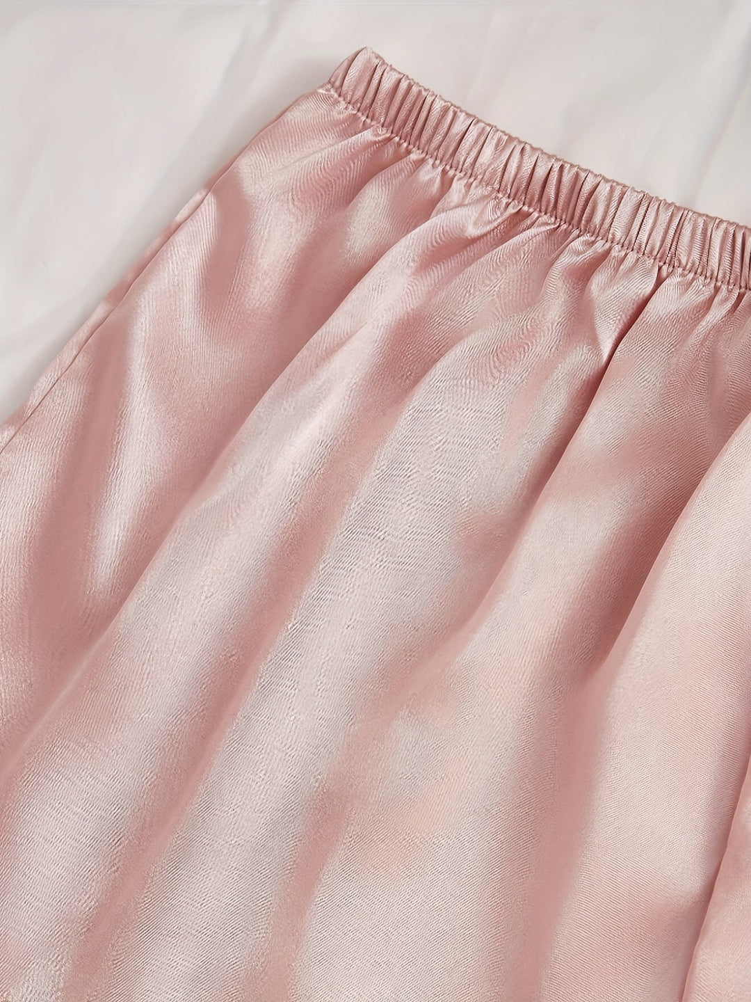 Satin 4-teiliger Pyjama-Set mit Spitzenbesatz für Frauen - Ideal für alle Jahreszeiten