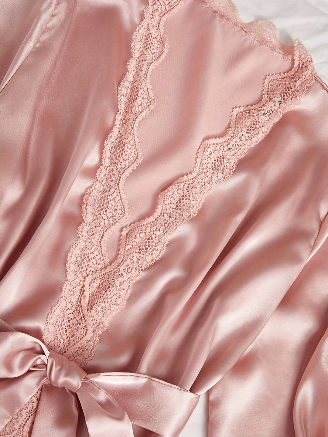 Satin 4-teiliger Pyjama-Set mit Spitzenbesatz für Frauen - Ideal für alle Jahreszeiten