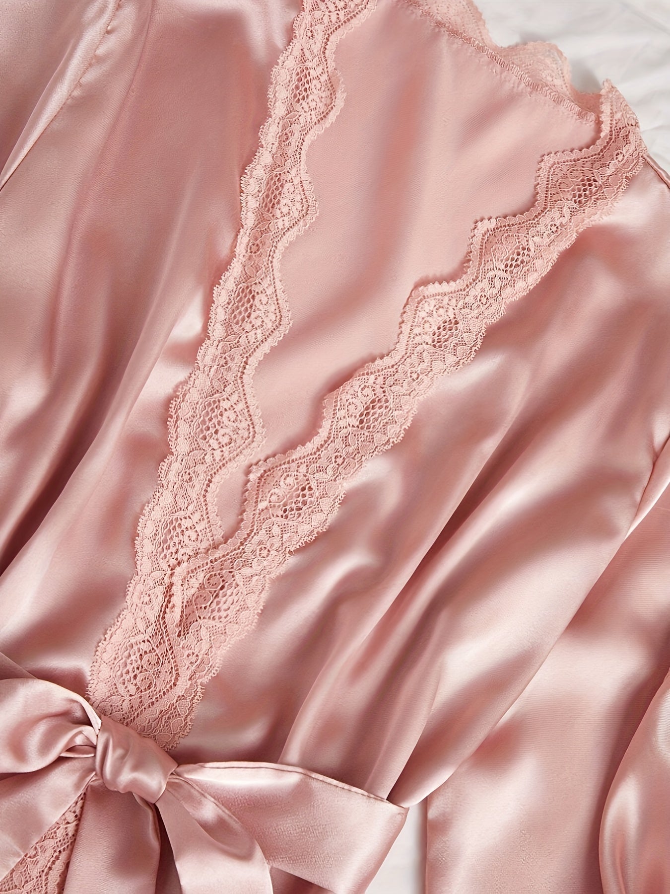 Satin 4-teiliger Pyjama-Set mit Spitzenbesatz für Frauen - Ideal für alle Jahreszeiten