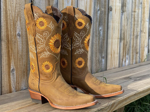 Boho-Inspirierte Damenstiefel im Sonnenblumen-Design