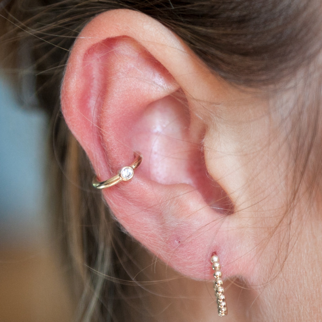 Ear Cuff mit Zirkonia vergoldet | Shop Nory