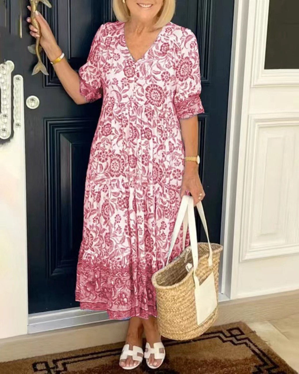 Kleid mit V-Ausschnitt und Print in Übergröße