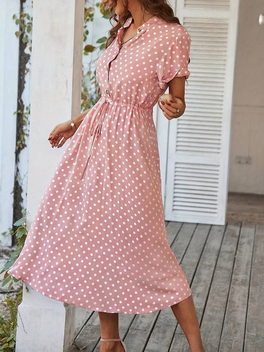 A-linien-kleid mit polka-dot-print und v-ausschnitt