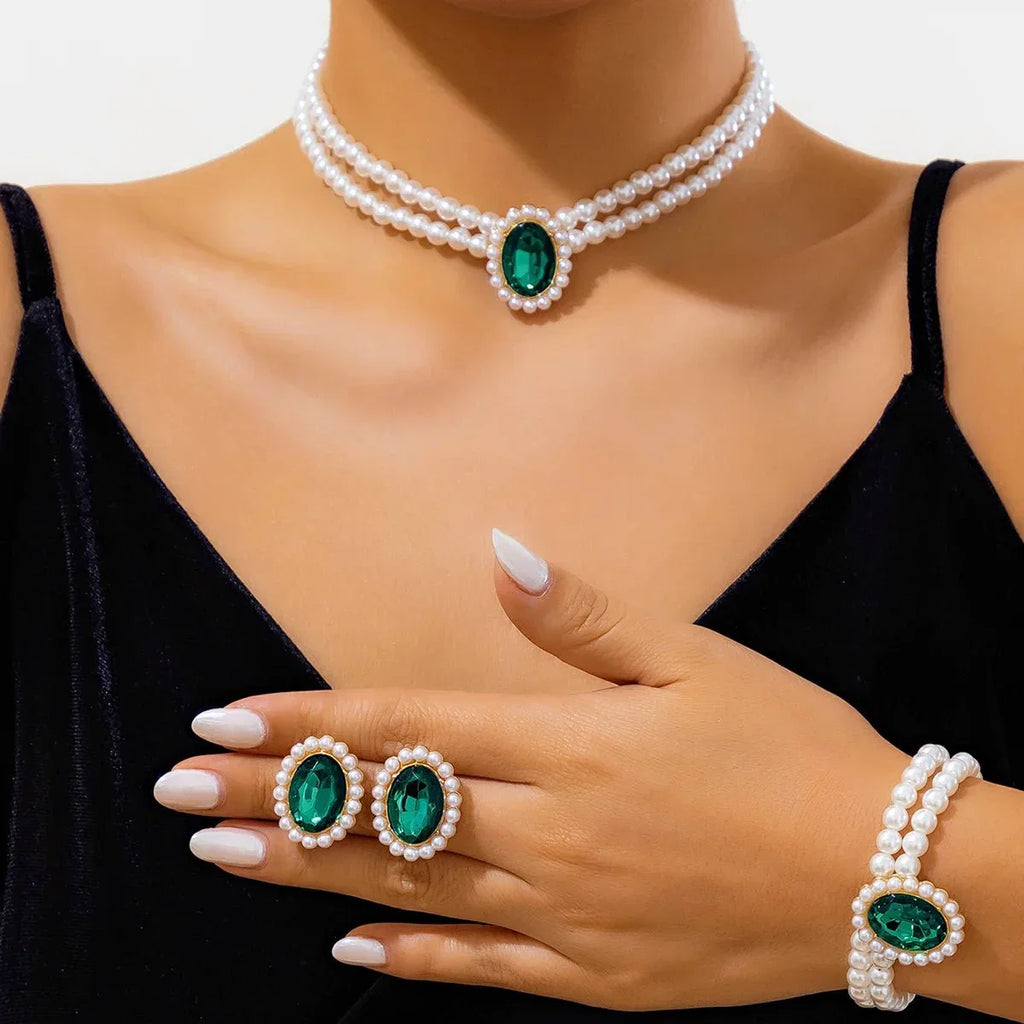 Elegantes ovales Diamant-Perlen-Halsketten-, Armband-, Ohrringe-Set
