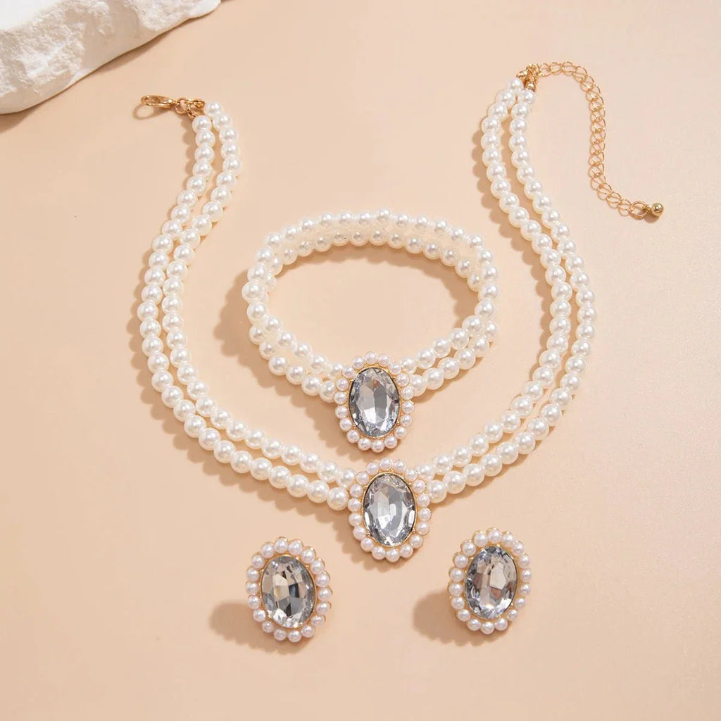 Elegantes ovales Diamant-Perlen-Halsketten-, Armband-, Ohrringe-Set