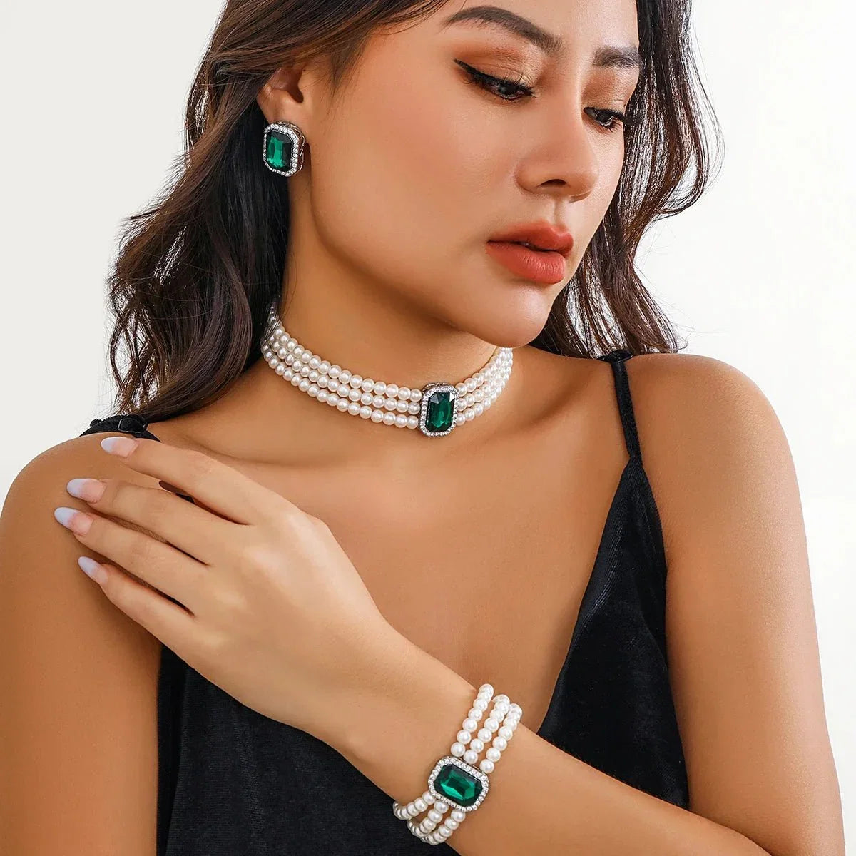 Elegantes Perlen-Diamant-Halskette, Armband und Ohrringe Set