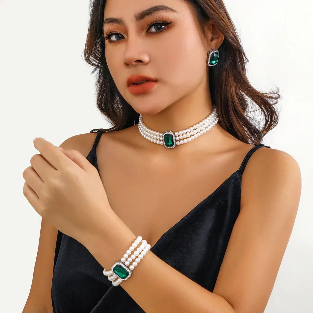 Elegantes Perlen-Diamant-Halskette, Armband und Ohrringe Set