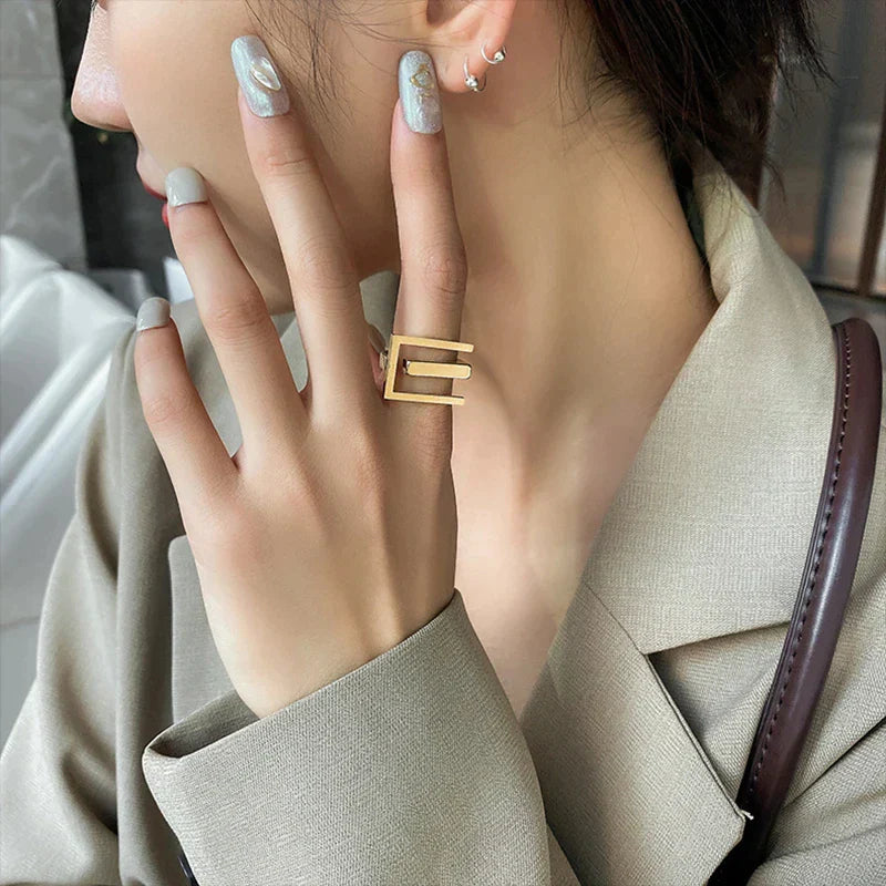 Exaggeration Titanstahl Geometrischer Ring | Shop Nory