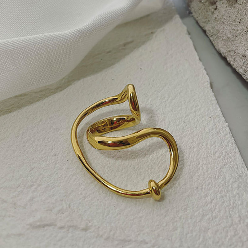Übertriebene verzerrte Linien geometrischer Ring | Shop Nory
