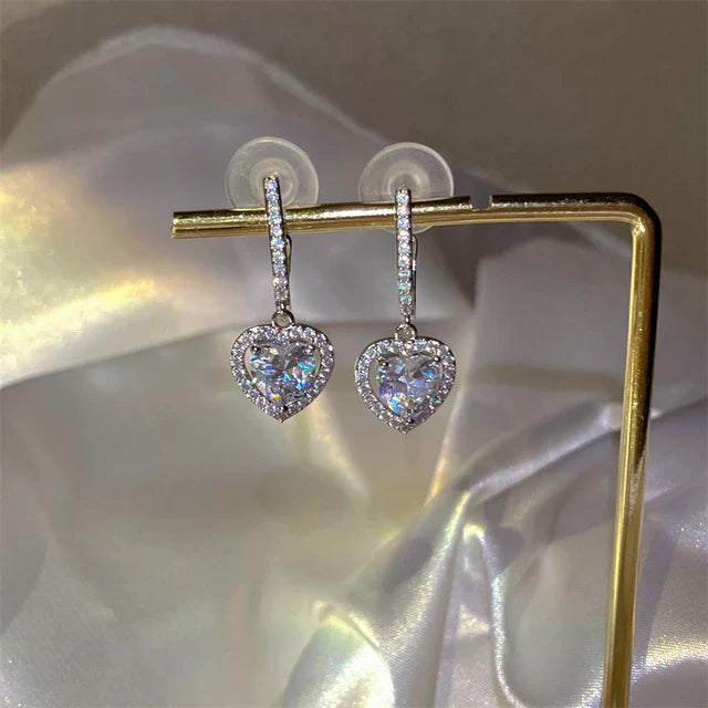 Exquisite Herzförmige Funkelnde Stecker Ohrringe | Shop Nory