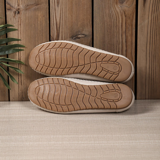 Blumige perforierte Loafer