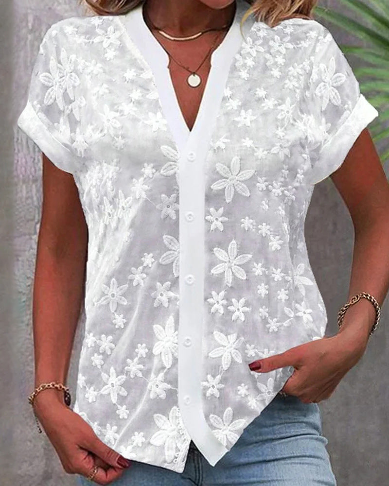 Kurzärmlige Blumenbluse mit V-Ausschnitt
