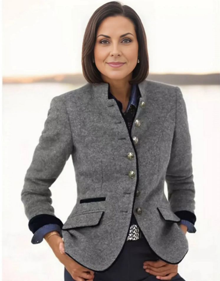 Damen Kurzjacke mit Mehrknopfleiste und Farbakzenten | ShopNory