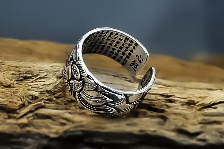 Silberner Lotus-Sutra-Ring | Shop Nory