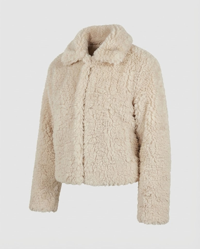 Damen Kuschelige Teddyoptik Kunstfelljacke mit Oversize Schnitt und breitem Reverskragen Shop Nory