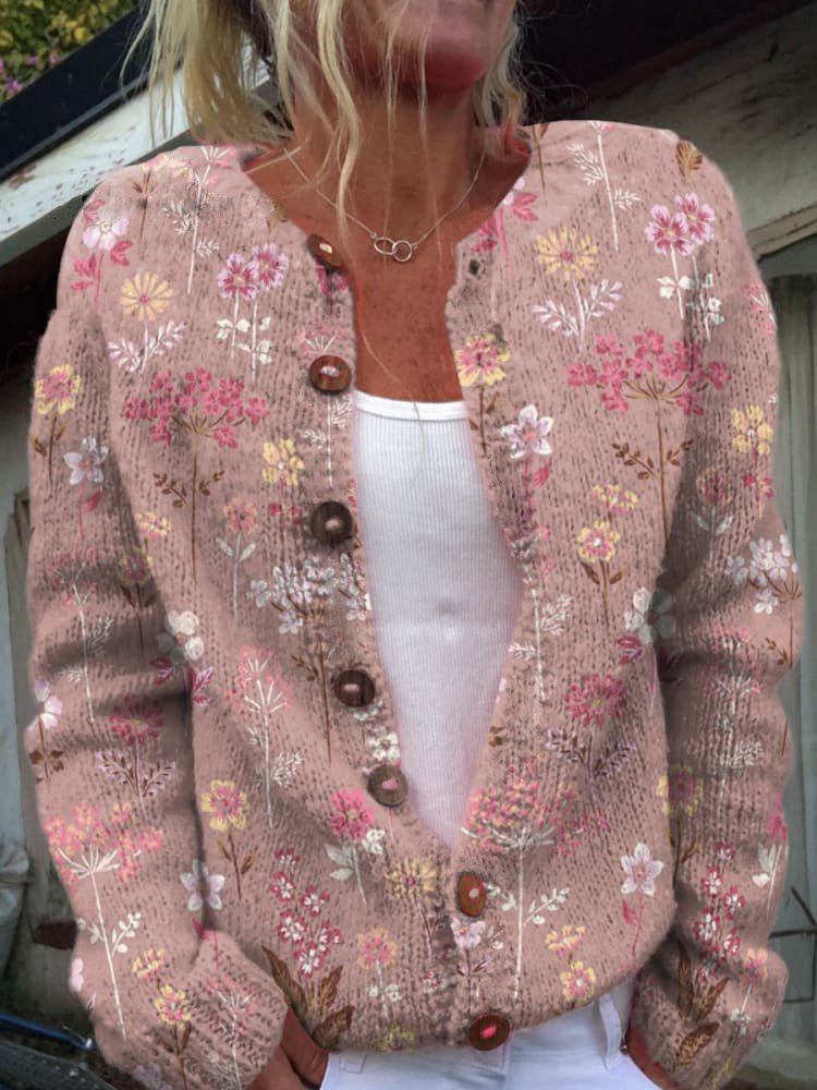 Weiche Strickjacke mit Blütenstickerei