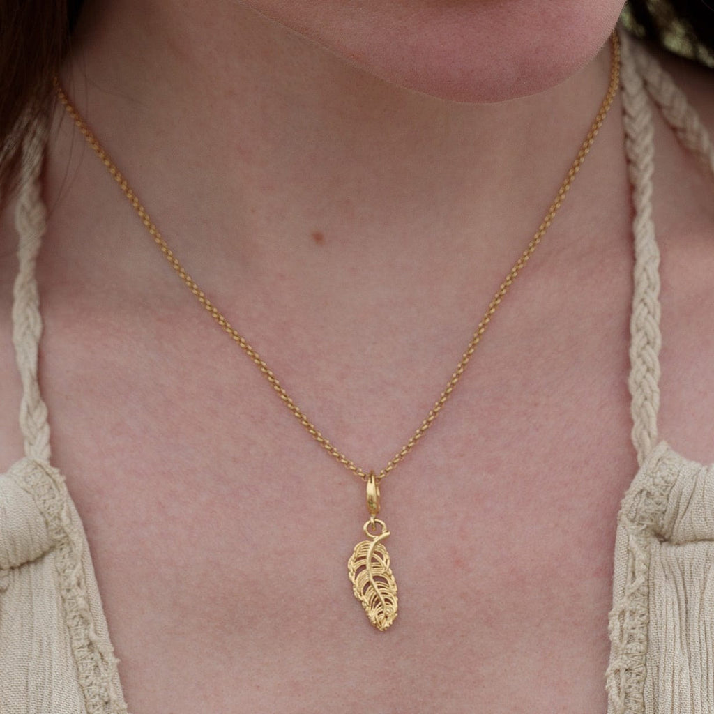 Goldfeder Anhänger Halskette | Shop Nory