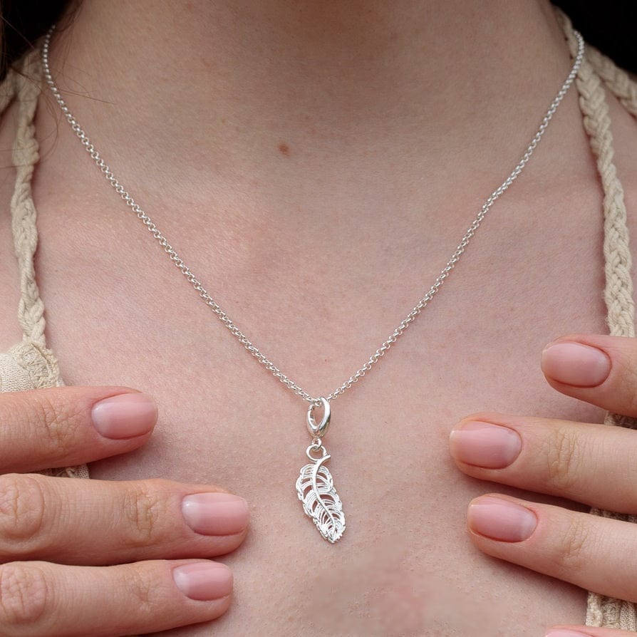 Silber Feder Charm Halskette | Shop Nory