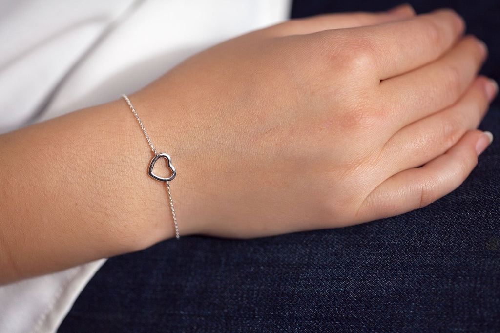 Armband mit Herz aus Silber, Filigranes Damen-Armband mit Herz-Symbol | Shop Nory