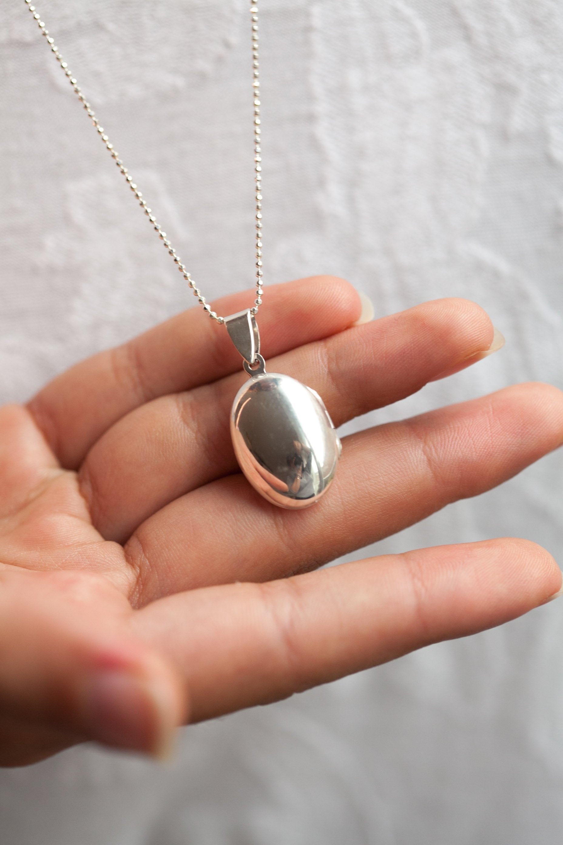 Ovaler Foto Anhänger aus Silber mit Kette | Shop Nory